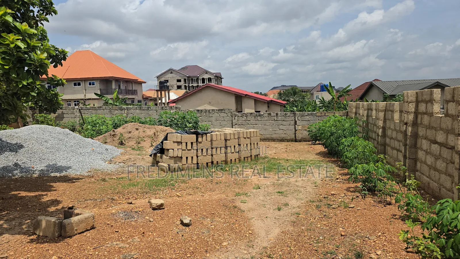 4bdrm House in Fredimens Real, Kumasi Metropolitan for sale
