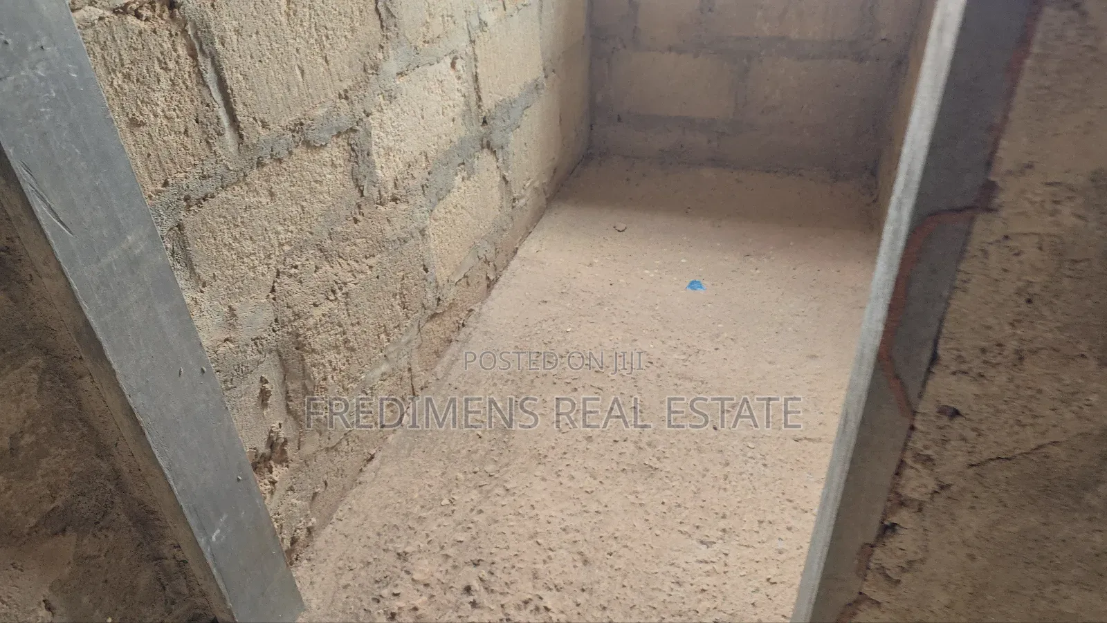 4bdrm House in Fredimens Real, Kumasi Metropolitan for sale