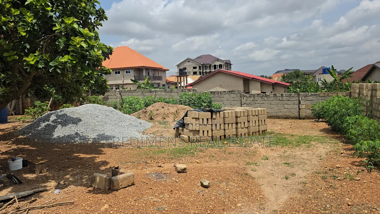 4bdrm House in Fredimens Real, Kumasi Metropolitan for sale