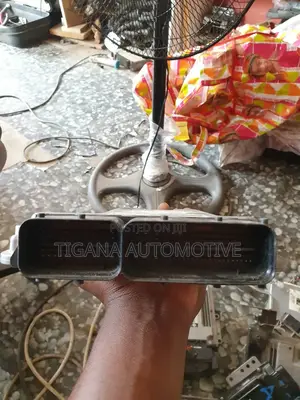 Audi A4 2.0 2006 Control Board