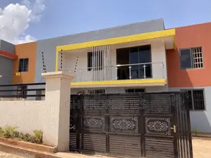 5bdrm House in Daban, Kumasi Metropolitan for sale