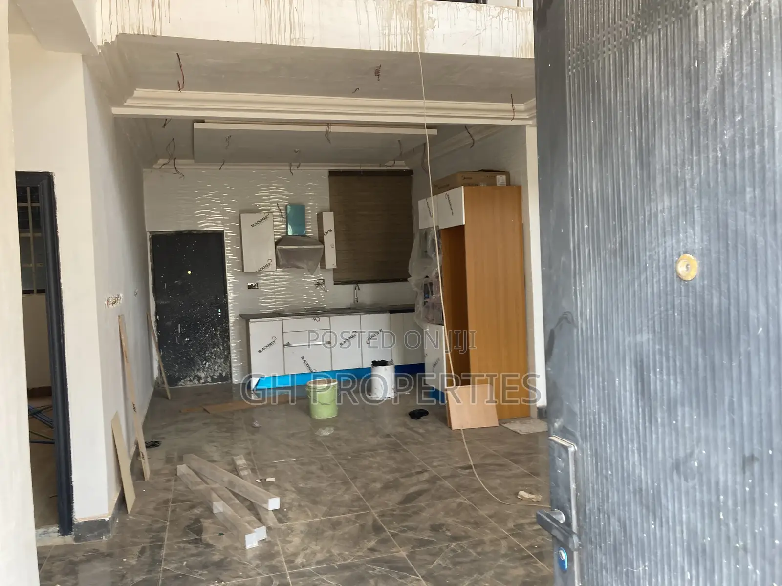 5bdrm House in Daban, Kumasi Metropolitan for sale