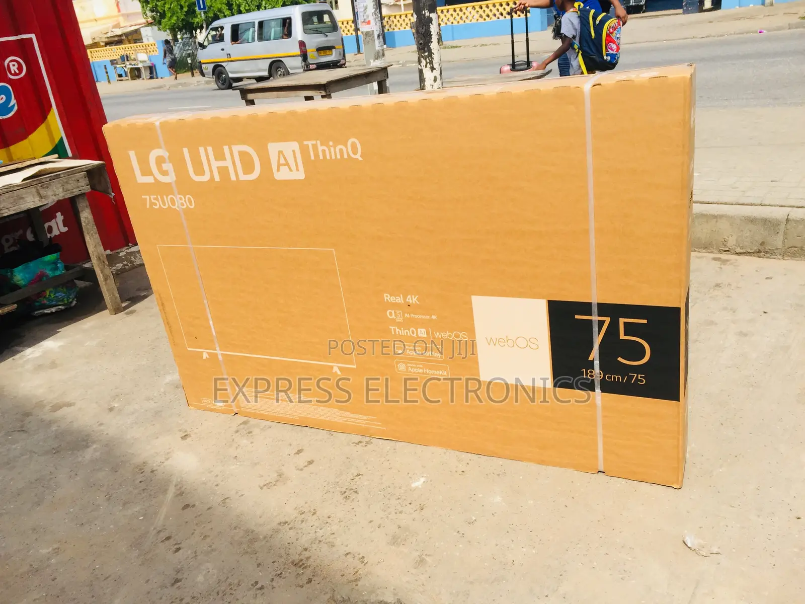 Slim UHD Smart 75”UR8000 LG 