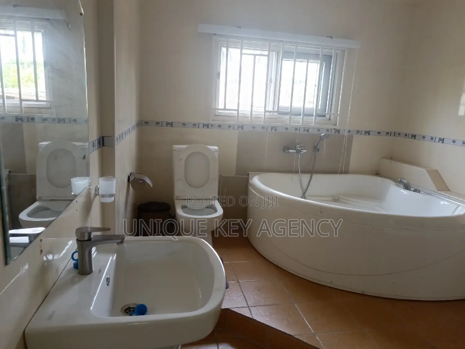 Furnished 2bdrm Apartment in Unique Key Agency, Accra Metropolitan