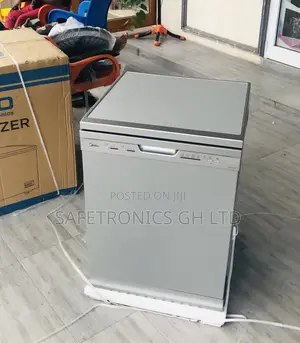 LG Electric DFB425FP 14 Plates Sliver Dishwasher