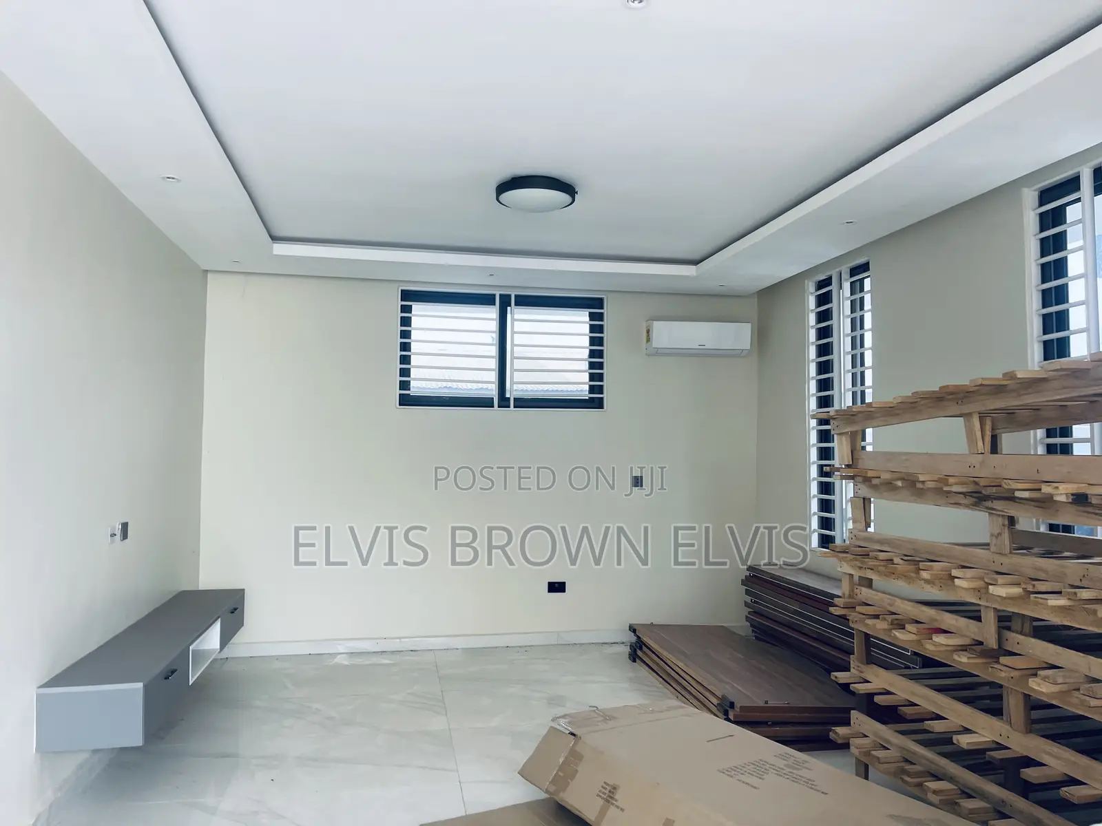 4bdrm Townhouse/Terrace in Nanajucntion, Ashaley Botwe for sale