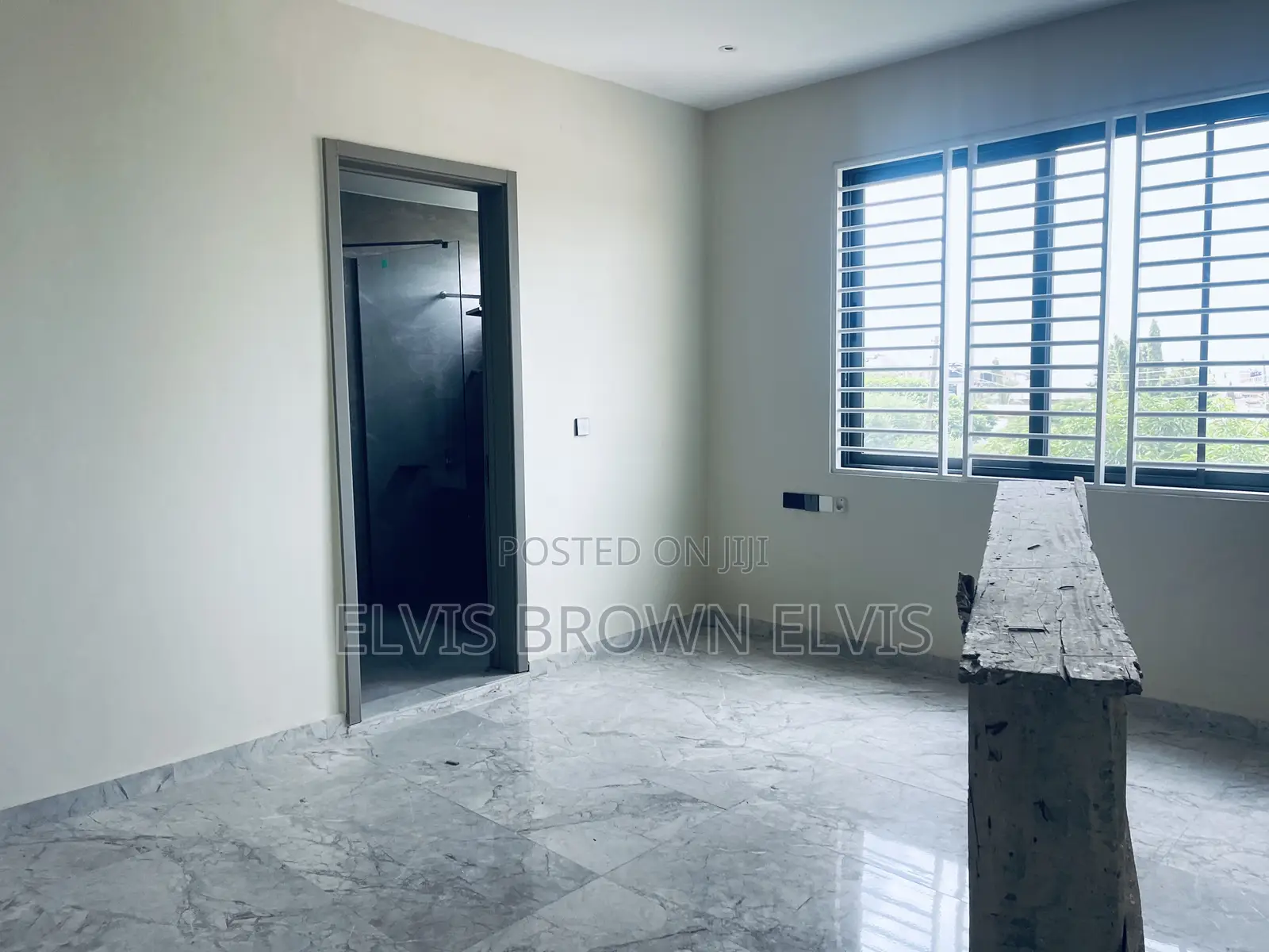 4bdrm Townhouse/Terrace in Nanajucntion, Ashaley Botwe for sale