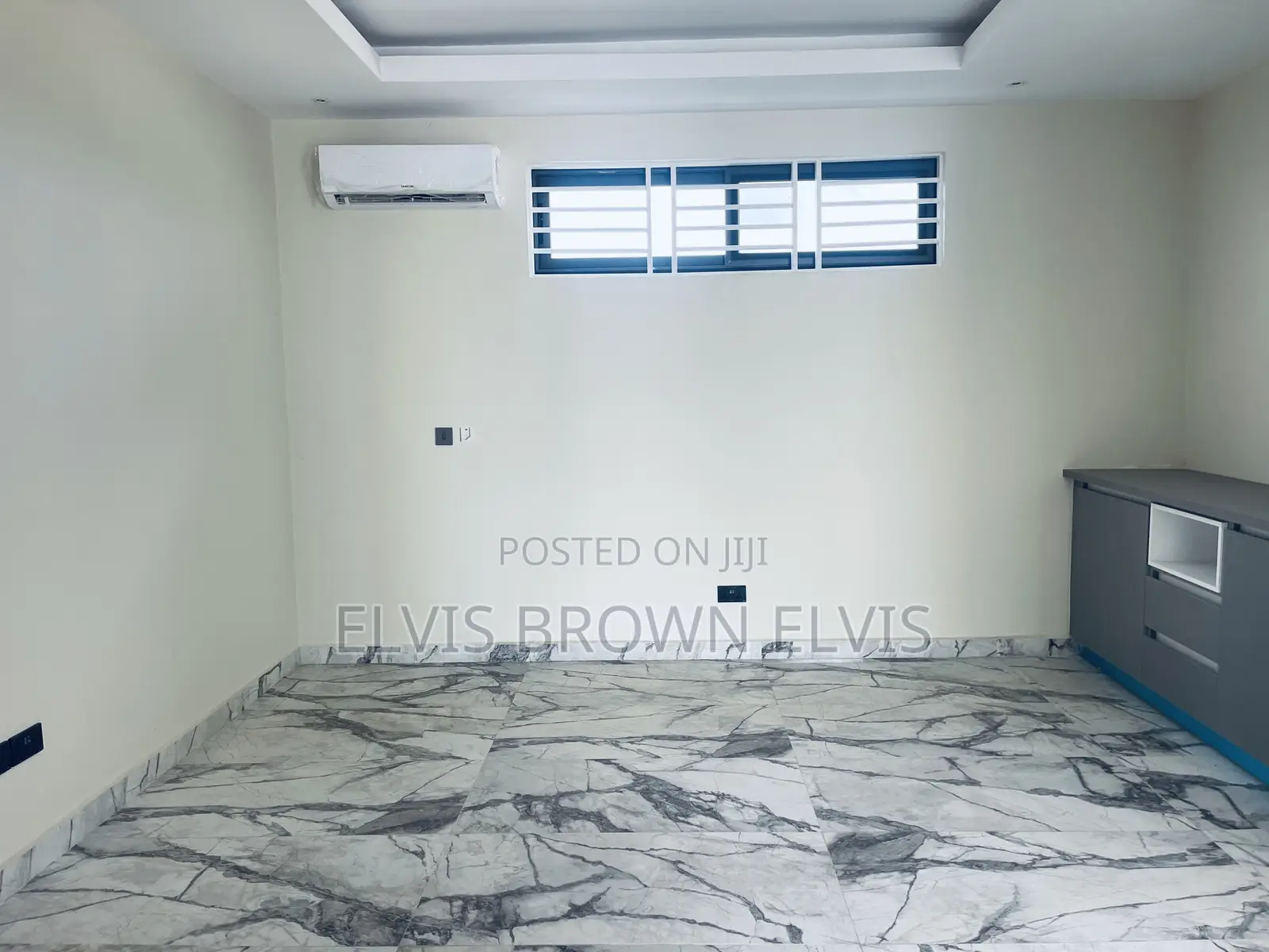 4bdrm Townhouse/Terrace in Nanajucntion, Ashaley Botwe for sale