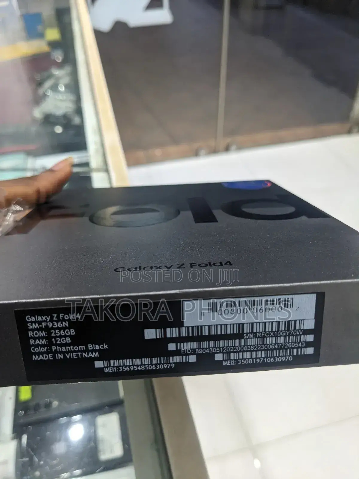 New Samsung Galaxy Z Fold4 256 GB Purple