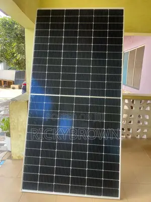 600 Watts Monocrystalline Solar Panels