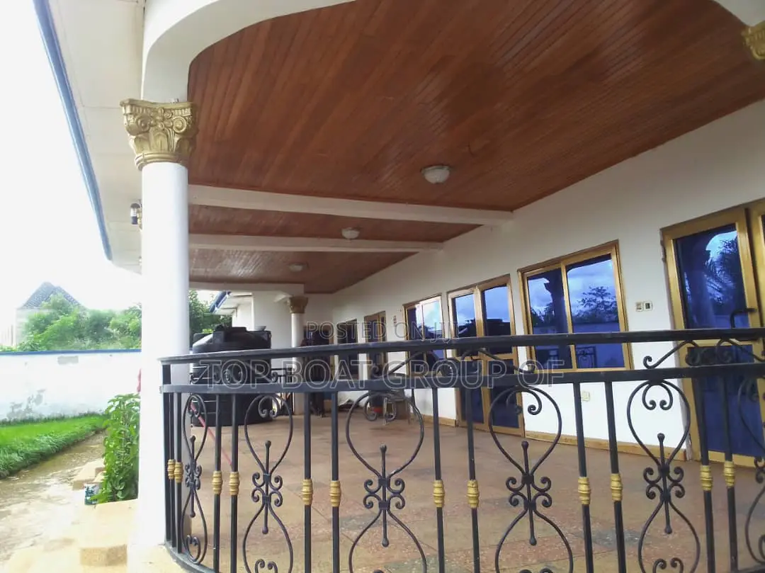 Furnished 6bdrm House in Sokoban Wood Village, Kumasi Metropolitan