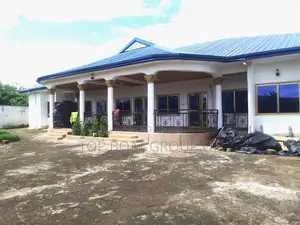 Furnished 6bdrm House in Sokoban Wood Village, Kumasi Metropolitan
