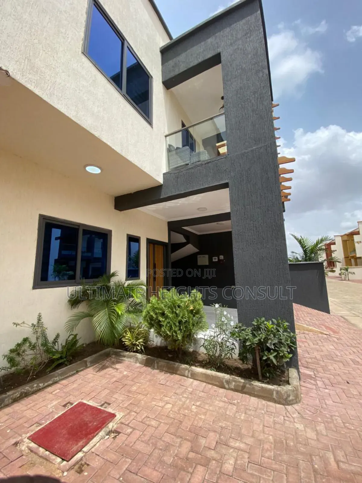 3bdrm Apartment in Achimota, Tesano for rent
