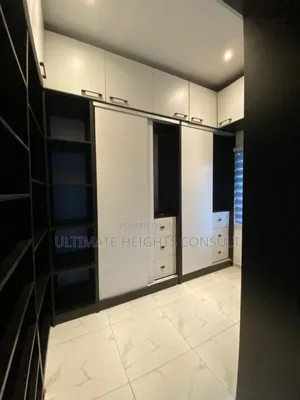 3bdrm Apartment in Achimota, Tesano for rent