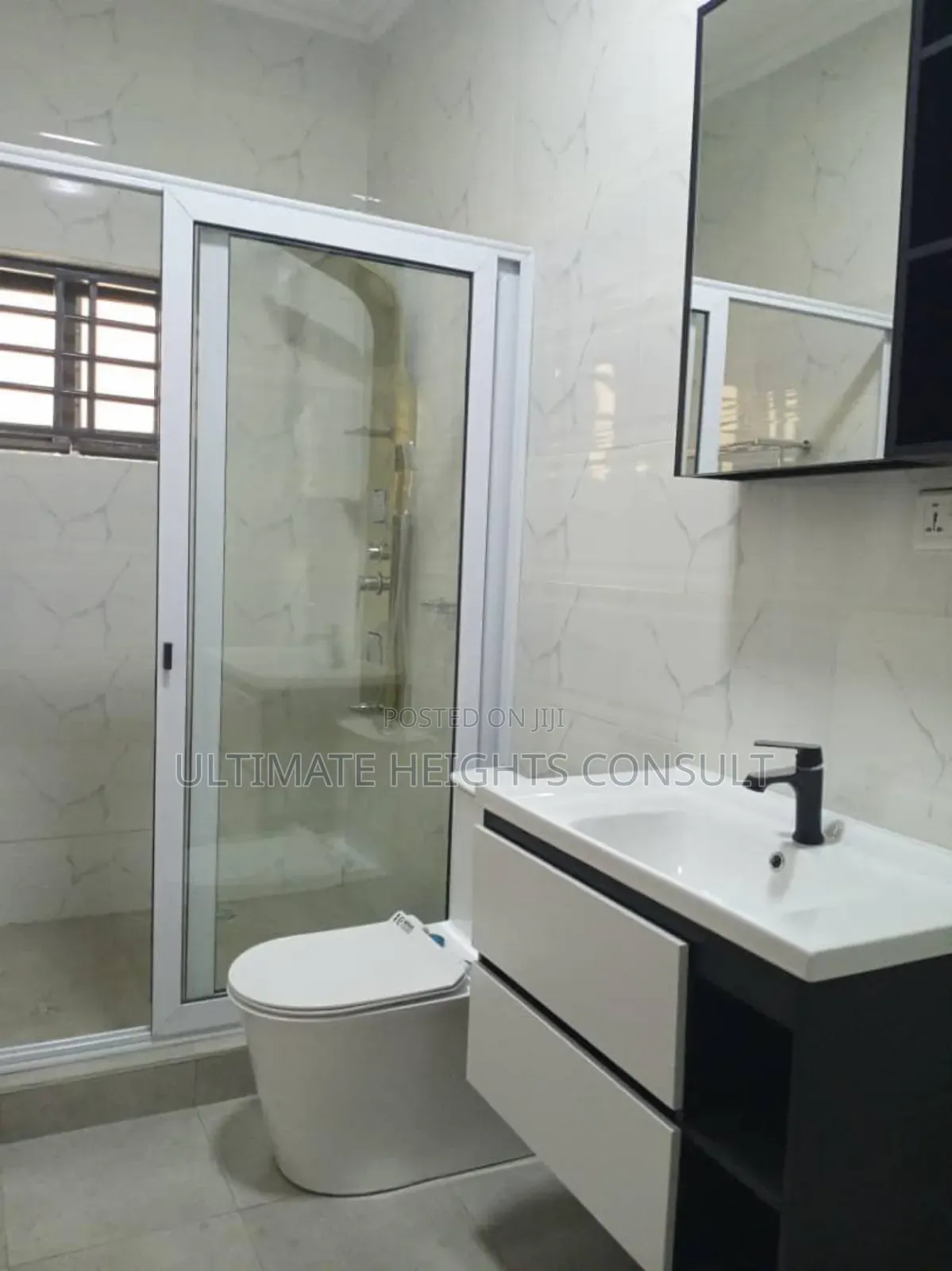 3bdrm Apartment in Achimota, Tesano for rent