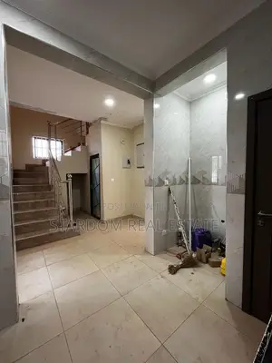 4bdrm Duplex in Spintex for sale