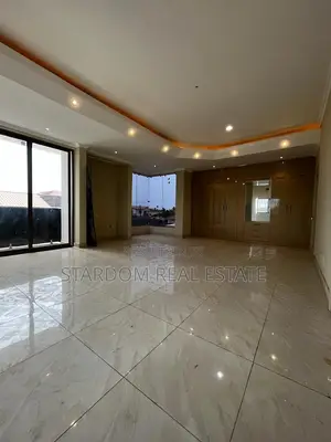4bdrm Duplex in Spintex for sale