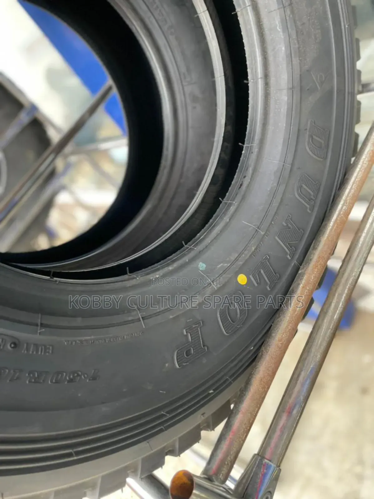 Original Dunlop 7.50 R16lt Truck Tyres Available