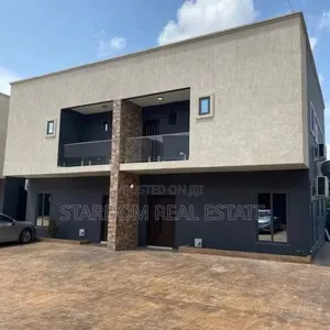 2bdrm Townhouse / Terrace in UPSA Area for rent