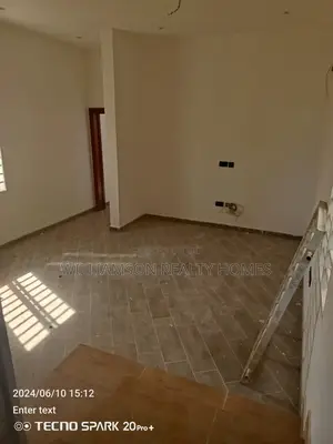3bdrm House in Community 18 Area, Spintex for rent