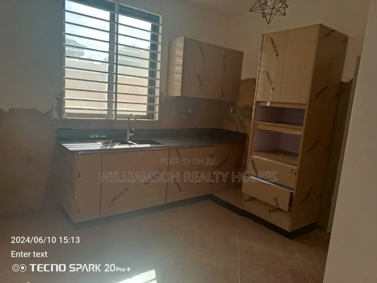 3bdrm House in Community 18 Area, Spintex for rent