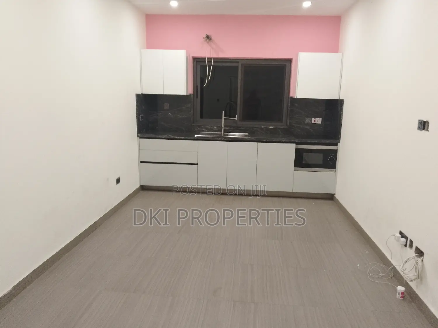 5bdrm House in Dki Properties, East Legon for sale