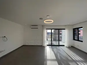3bdrm House in Dki Properties, East Legon for sale