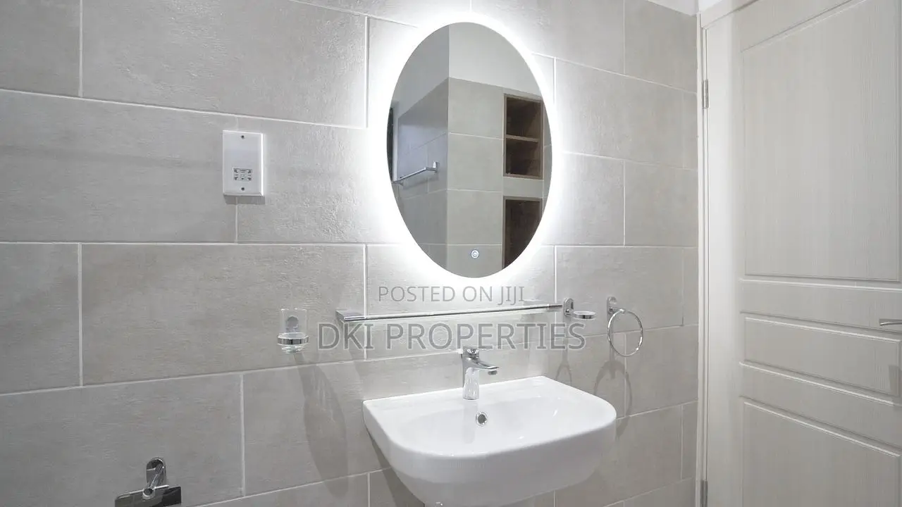 3bdrm House in Dki Properties, East Legon for sale