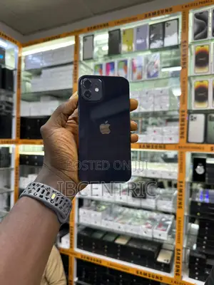 Apple iPhone 12 64 GB Black