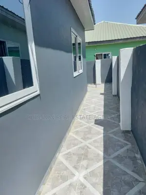 3bdrm House in Kasoa Roma for sale
