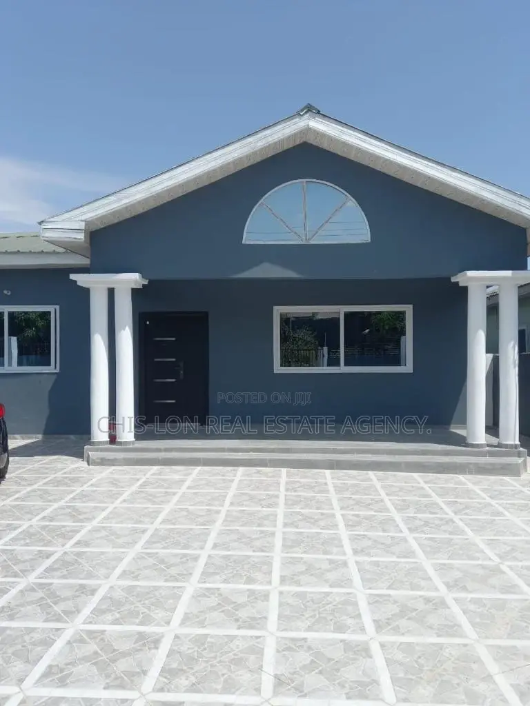 3bdrm House in Kasoa Roma for sale