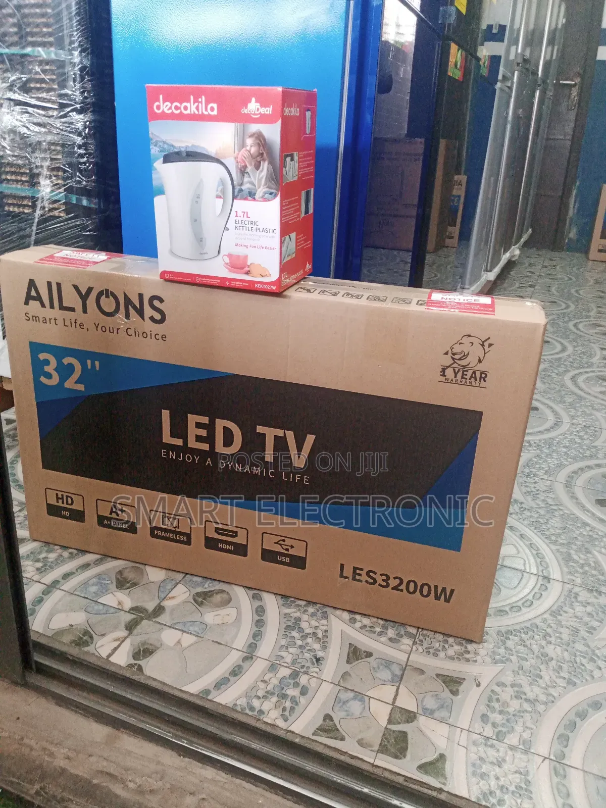 32inches Ailyons New Digital Satellite Television New Tv