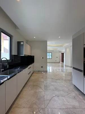 4bdrm Duplex in East Legon for rent