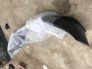 Honda Civic 18 Front Bumper (Empty)