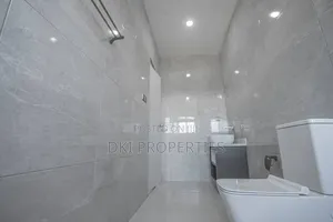 5bdrm House in Dki Properties, Airport Residential Area for sale
