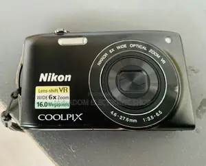 Used Nikon COOLPIX S3300 Digital Compact Camera.