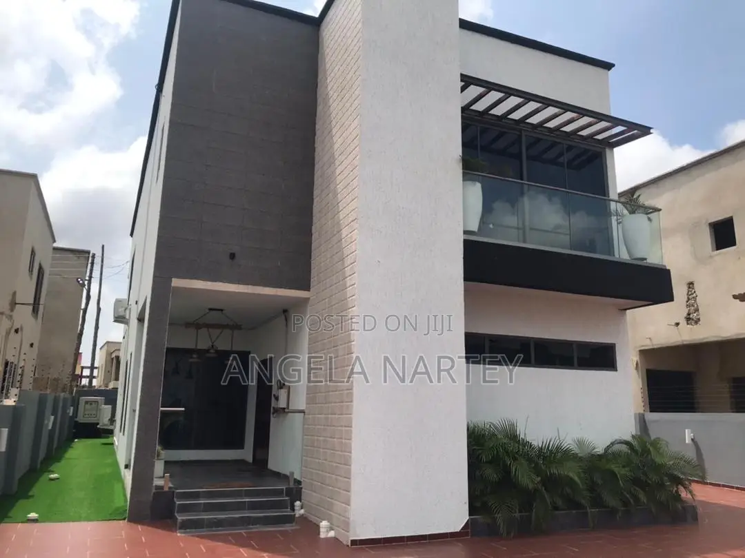 3bdrm House in Manet-East Airport, Accra Metropolitan for sale