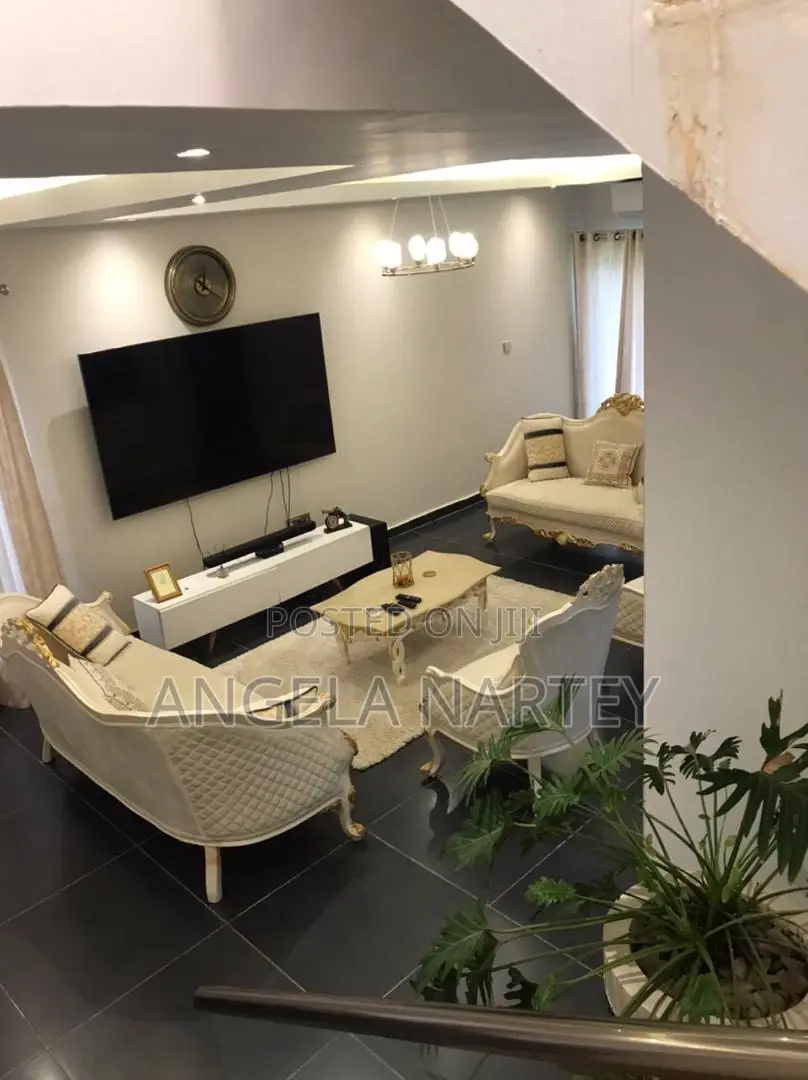 3bdrm House in Manet-East Airport, Accra Metropolitan for sale