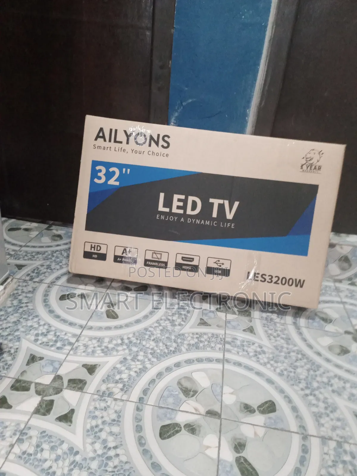 Ailyons Digital Satellite Television 32inches Brand New Tv