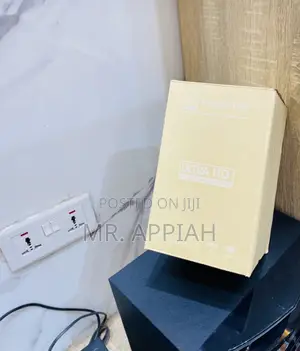 Ultra HD Led Source Projector(White).