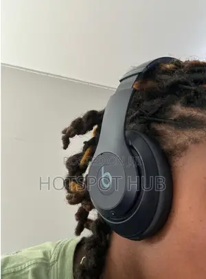 Beats Studio Pro
