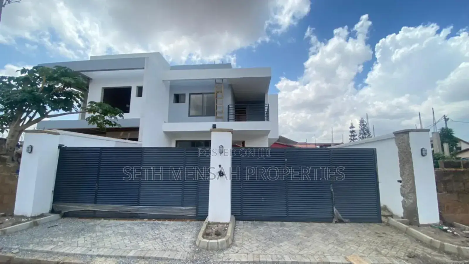 3bdrm House in North Legon for sale