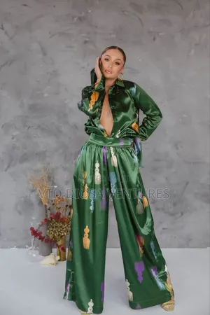 Silky 2 Piece Set for Ladies