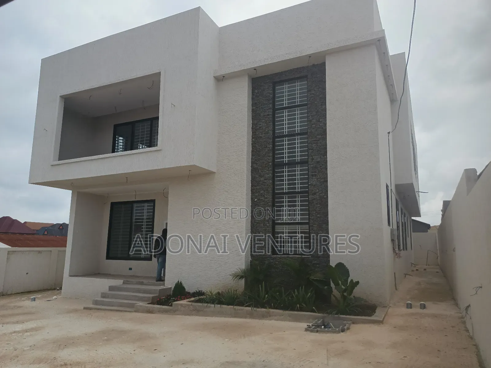 5bdrm House in Santasi Anyinam, Kumasi Metropolitan for sale