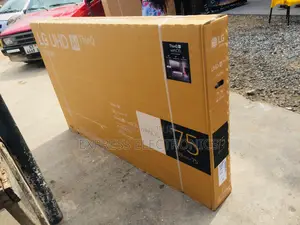 True to Life Smart LG 75UR8000 UHD Glossy Television
