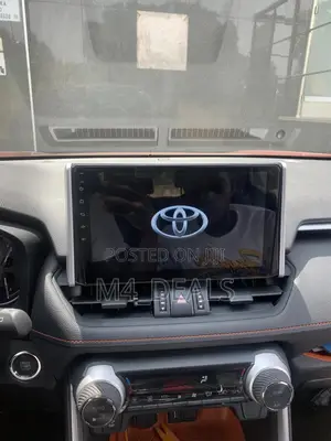 Toyota RAV4 2020 Original Stereo Upgrade
