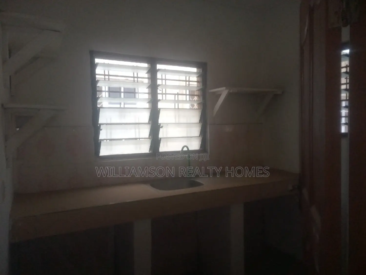 1bdrm Apartment in Community 18 Area, Spintex for rent