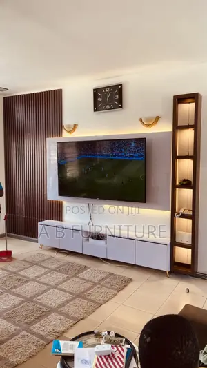 Tv Wall Mount With a Decor