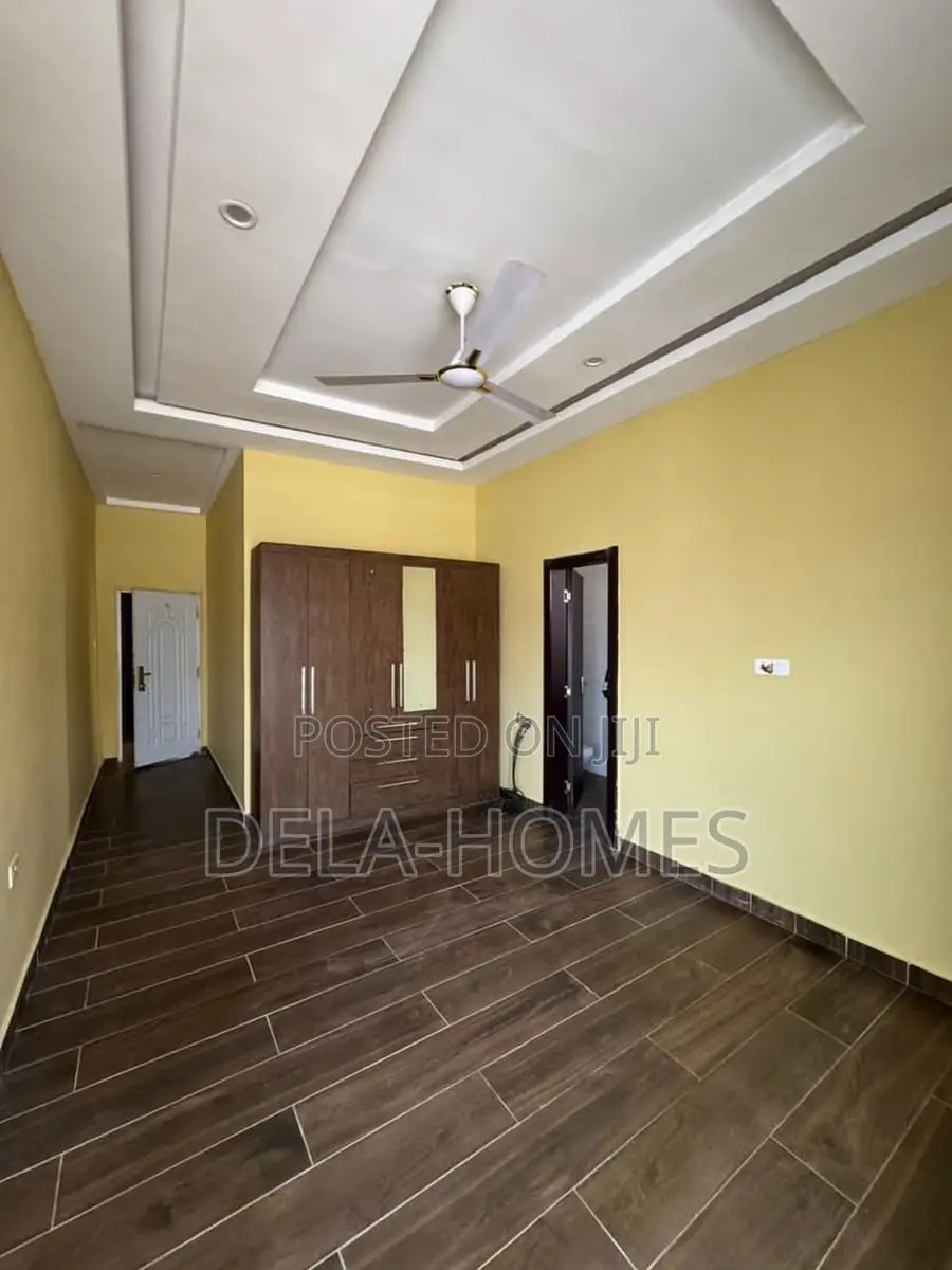 Three Bedroom Self Compond for Rent at Ashaley Botwe.