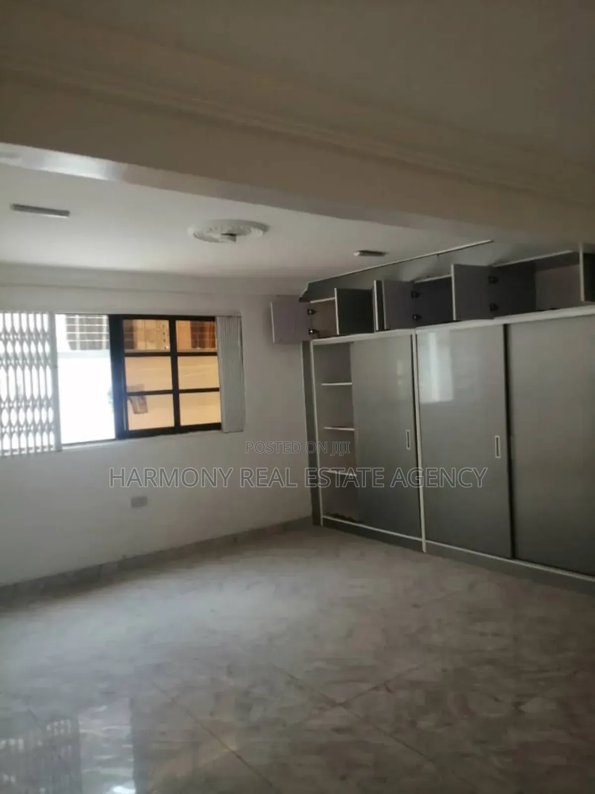 4bdrm House in Airport Residential Area for rent